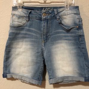 ❌SOLD❌ Light blue jean shorts